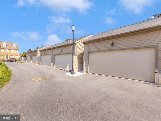 2503 Island Grove Blvd, Frederick, MD 21701 - view of garage
