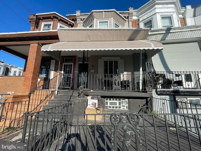 3102 N Taylor St, Philadelphia, PA 19132 - view of property featuring a porch