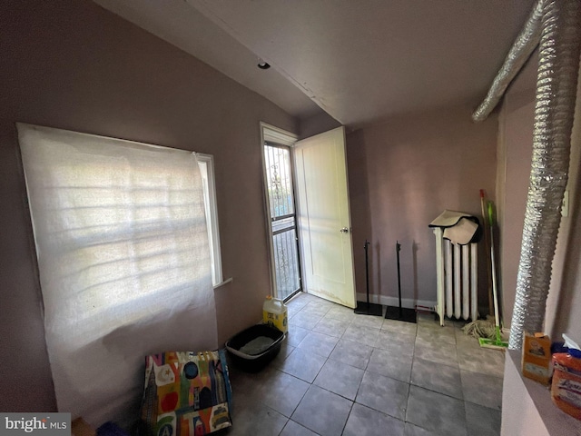 3102 N Taylor St, Philadelphia, PA 19132 - tiled entryway featuring lofted ceiling