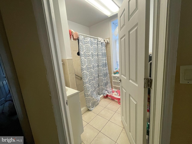 3102 N Taylor St, Philadelphia, PA 19132 - full bathroom with tile patterned flooring, curtained shower, and vanity