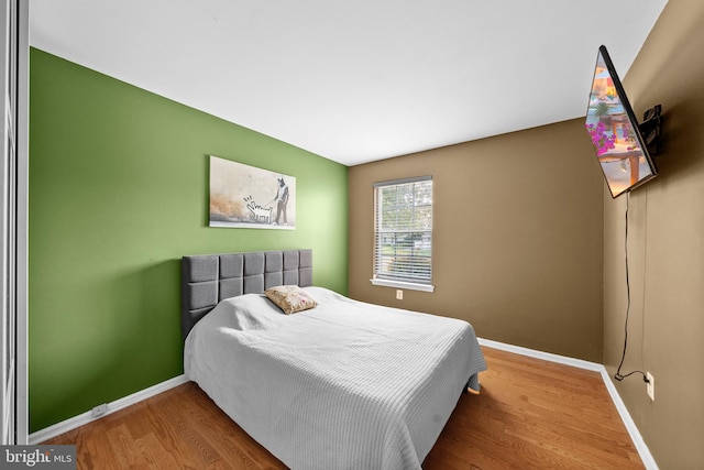 28 Powell Ct, Hightstown, NJ 08520 - bedroom featuring wood finished floors and baseboards