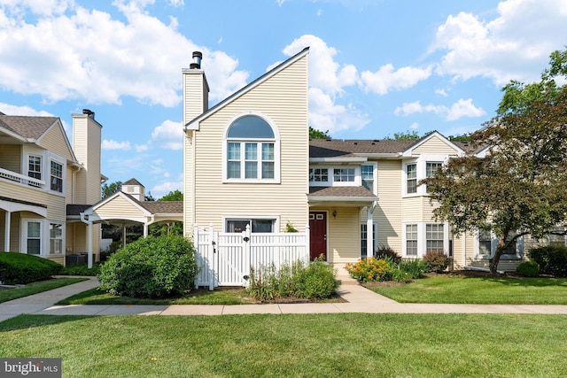 28 Powell Ct, Hightstown, NJ 08520 - multi unit property with a gate and a chimney
