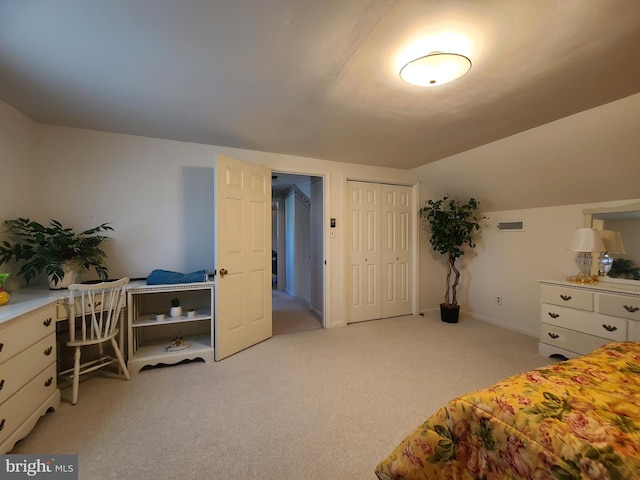 520 Juniper St, Denver, PA 17517 - bedroom featuring light colored carpet, a desk, a closet, and vaulted ceiling