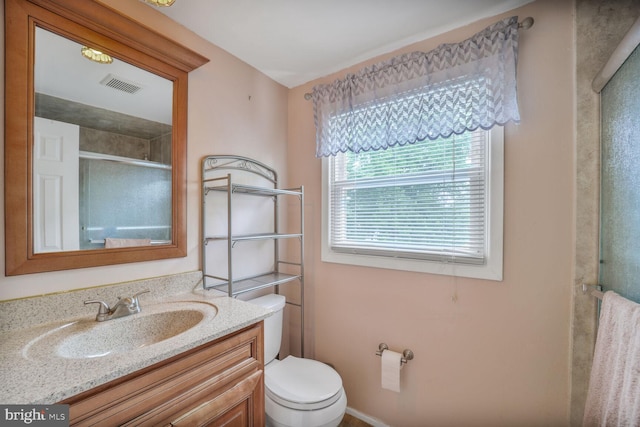 12502 Kilbourne Ln, Bowie, MD 20715 - full bath featuring a shower with shower door and vanity