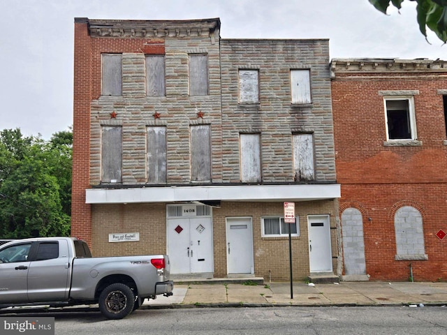 1405 Presstman St, Baltimore, MD 21217 - view of front facade with brick siding and stone siding