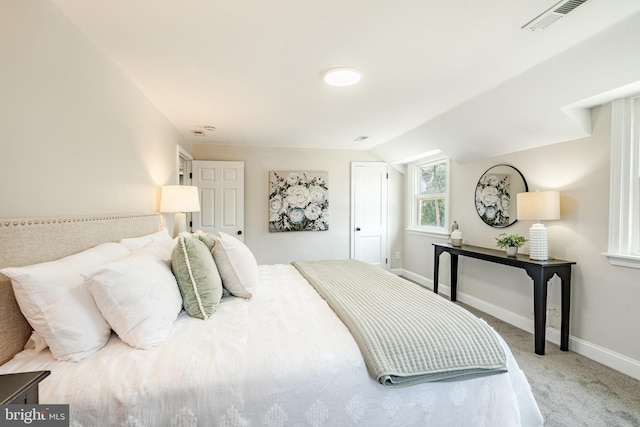 147 Meadowbrook Ave, Upper Darby, PA 19082 - carpeted bedroom featuring lofted ceiling and baseboards