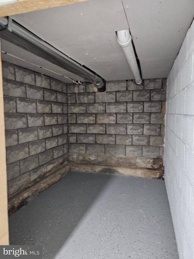 2900 Westfield Ave, Baltimore, MD 21214 - basement with concrete block wall