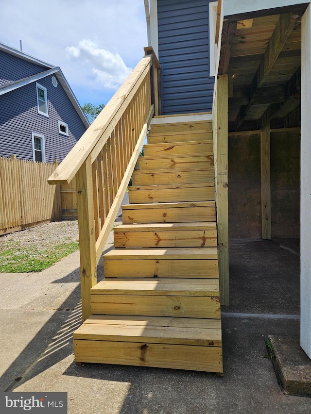2900 Westfield Ave, Baltimore, MD 21214 - view of stairway