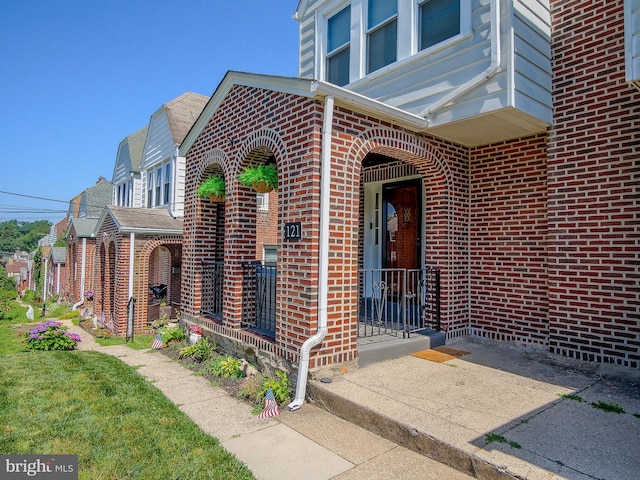 121 Wayne Ave, Springfield, PA 19064 - property entrance with brick siding