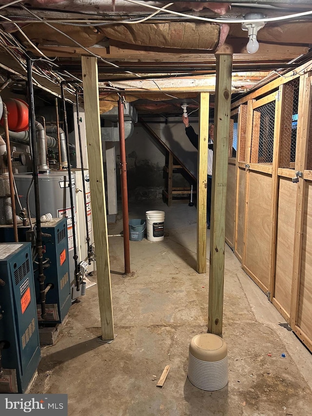 1220 Pine St, Philadelphia, PA 19107 - unfinished basement featuring a heating unit