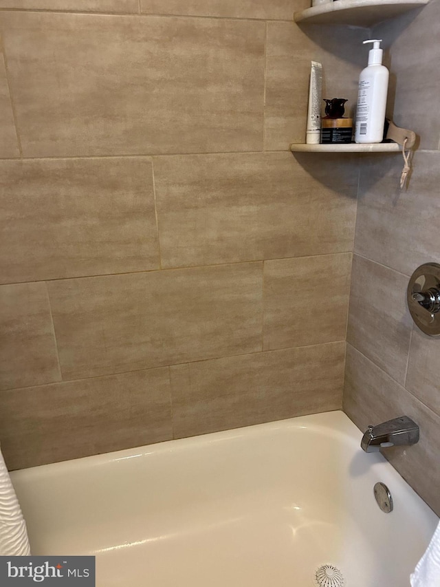 1220 Pine St, Philadelphia, PA 19107 - view of full bathroom