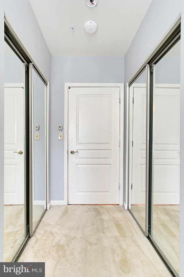 12915 Alton Sq Unit 307, Herndon, VA 20170 - corridor with light carpet