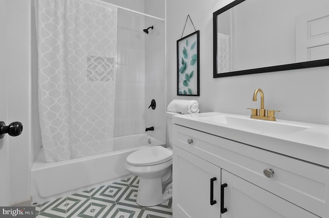 3708 Fairview Ave, Baltimore, MD 21216 - full bath with vanity and shower / tub combo
