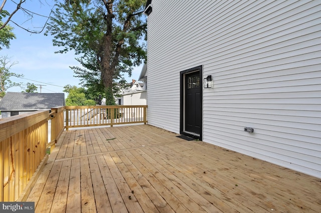 3708 Fairview Ave, Baltimore, MD 21216 - view of wooden deck