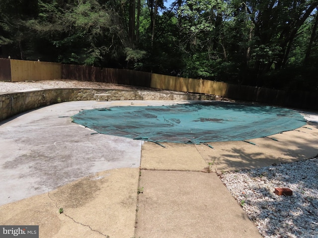 863 Yorklyn Rd, Hockessin, DE 19707 - view of swimming pool featuring a fenced backyard and a patio
