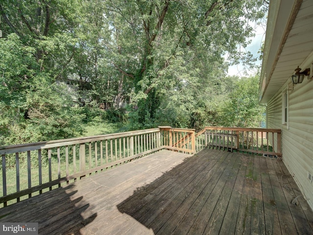 13217 Kephart Ln, Woodbridge, VA 22193 - view of wooden deck