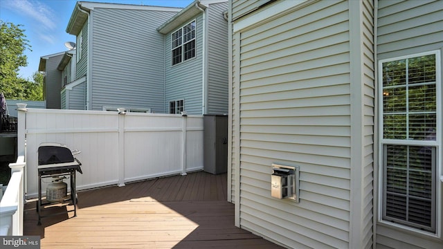 28 Buttonwood Ct, Baltimore, MD 21237 - deck with grilling area