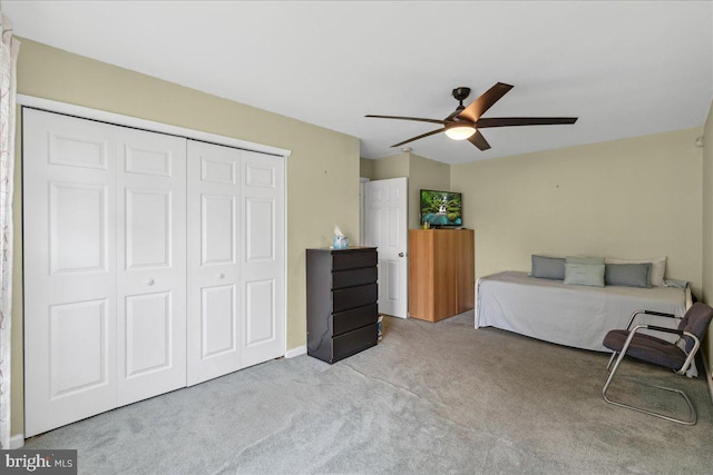 45 Sassafras Dr, Sicklerville, NJ 08081 - carpeted bedroom with a closet and ceiling fan