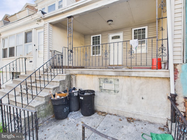 5219 Beaumont Ave, Philadelphia, PA 19143 - view of covered porch
