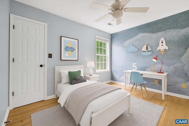1433 River Oaks Rdg, Charlottesville, VA 22901 - bedroom featuring wood finished floors and a ceiling fan