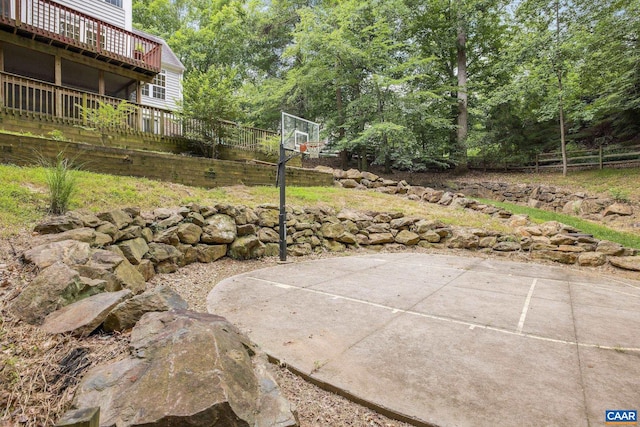 1433 River Oaks Rdg, Charlottesville, VA 22901 - view of sport court
