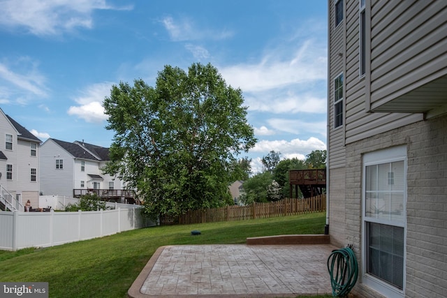 17 Saint Claires Ct, Stafford, VA 22556 - view of yard featuring a patio area and a residential view