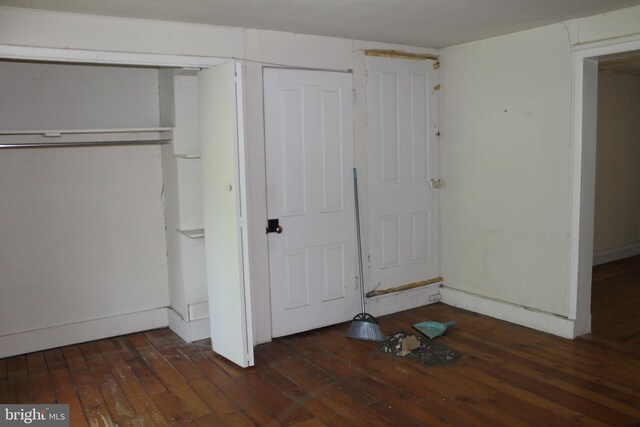 1628 River Rd, Upper Black Eddy, PA 18972 - unfurnished bedroom featuring hardwood / wood-style flooring and a closet