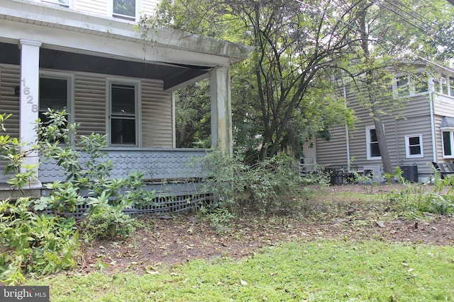 1628 River Rd, Upper Black Eddy, PA 18972 - view of yard with a porch