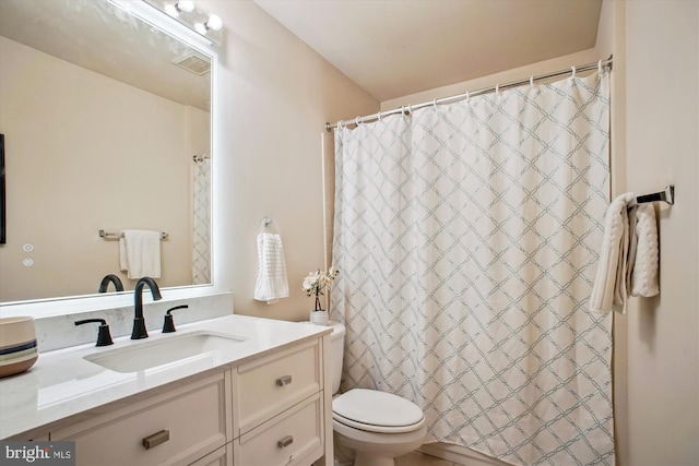 2907 Dumas St, Alexandria, VA 22306 - bathroom with vanity and a shower with shower curtain