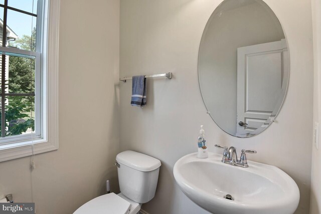 1413 Triton Ct, Edgewater, MD 21037 - bathroom featuring a sink and toilet