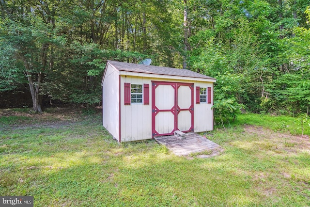 14050 Oaks Rd, Hughesville, MD 20637 - view of shed featuring a forest view