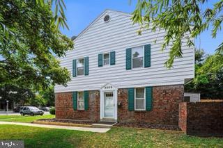 5005 Berwyn Rd, College Park, MD 20740 - view of front of home with a front lawn
