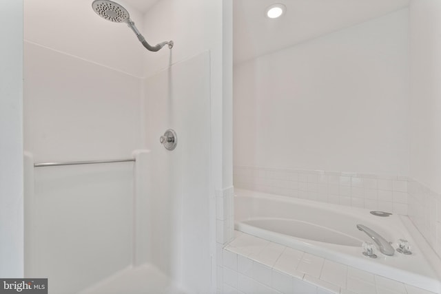 27 Brown Cir, Fredericksburg, VA 22405 - full bath with a shower stall, a garden tub, and recessed lighting