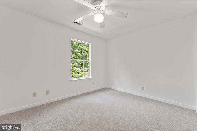 27 Brown Cir, Fredericksburg, VA 22405 - unfurnished room with light carpet and ceiling fan