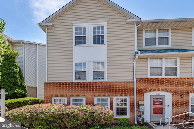 6221 Sandpiper Ct Unit 7, Elkridge, MD 21075 - view of front facade with brick siding