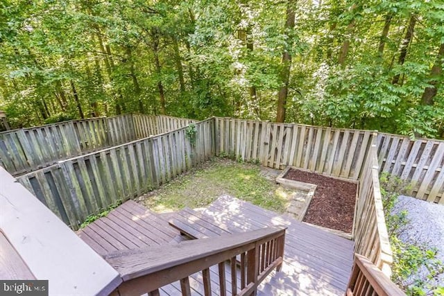 15246 Streamside Ct, Dumfries, VA 22025 - wooden deck featuring a fenced backyard