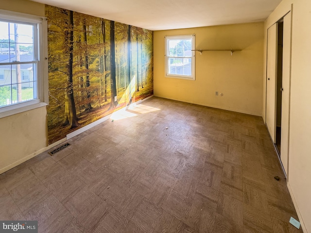 35 Gentry Ln, Willingboro, NJ 08046 - unfurnished room featuring baseboards