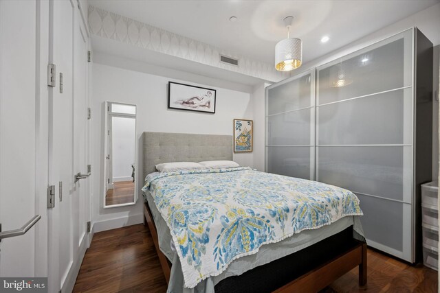 621 S 24th St Unit 204, Philadelphia, PA 19146 - bedroom featuring recessed lighting and dark wood-type flooring