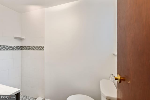 313 W 5th Ave, Conshohocken, PA 19428 - full bathroom with toilet and tiled shower