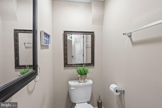 1511 Palm St, Reading, PA 19604 - half bathroom with toilet