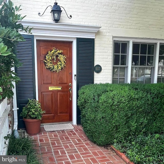 507 S Royal St, Alexandria, VA 22314 - entrance to property featuring brick siding