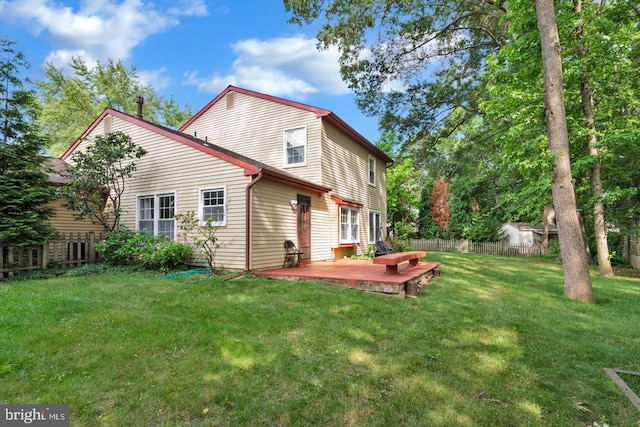 26 Millbank Ln, Voorhees, NJ 08043 - back of house with a deck