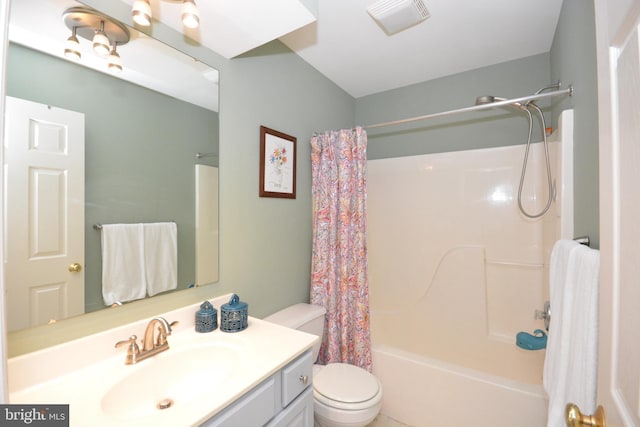 321 Coventry Ln, Lititz, PA 17543 - full bath featuring vanity and shower / bath combo with shower curtain