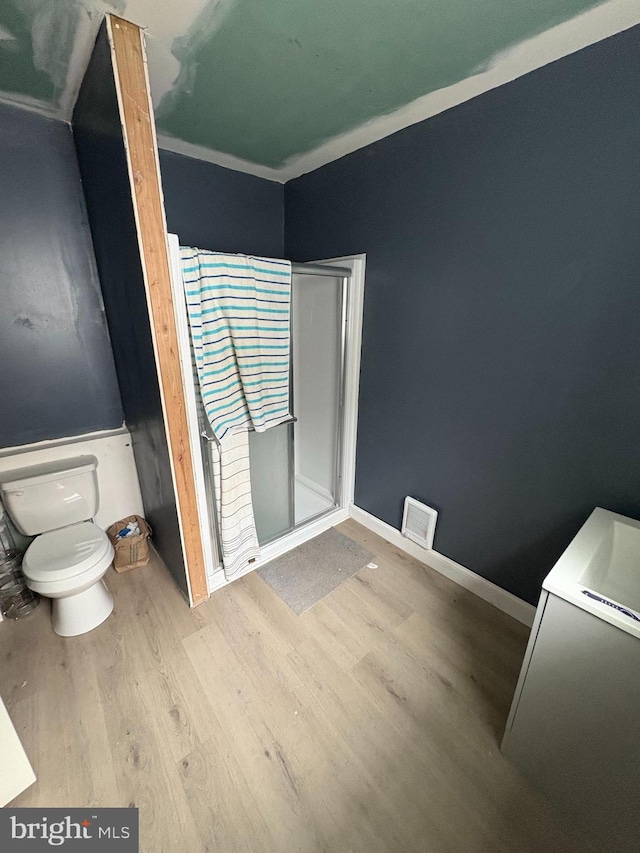 3420 D St, Philadelphia, PA 19134 - bathroom with wood finished floors and toilet