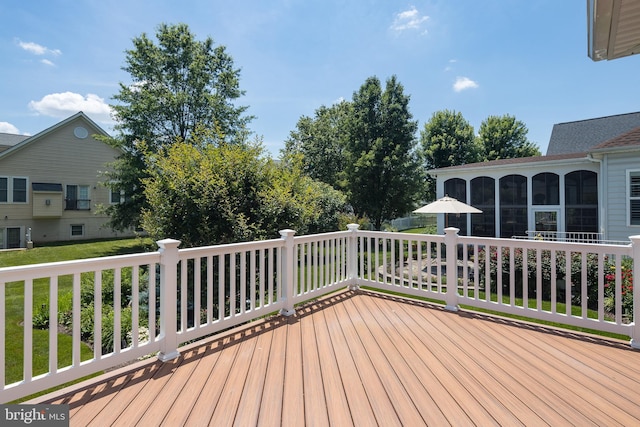 6037 Calumet Ct, Gainesville, VA 20155 - wooden terrace with a sunroom and a lawn