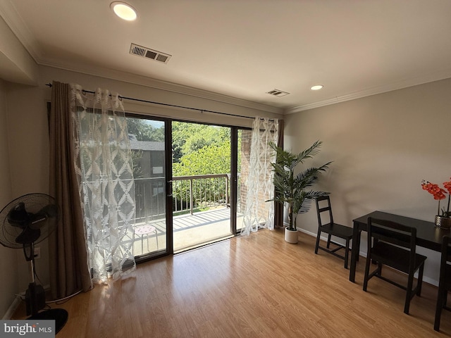 9711 Kings Crown Ct Unit 101, Fairfax, VA 22031 - living area featuring wood finished floors, ornamental molding, and recessed lighting