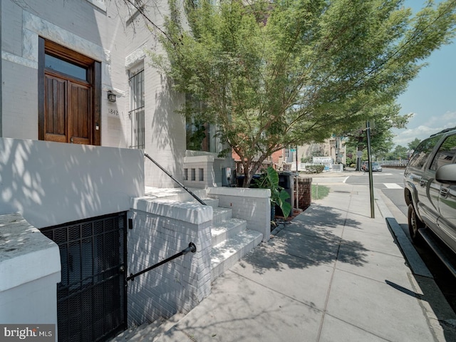 1842 N Capitol St NW, Washington, DC 20002 - view of side of property