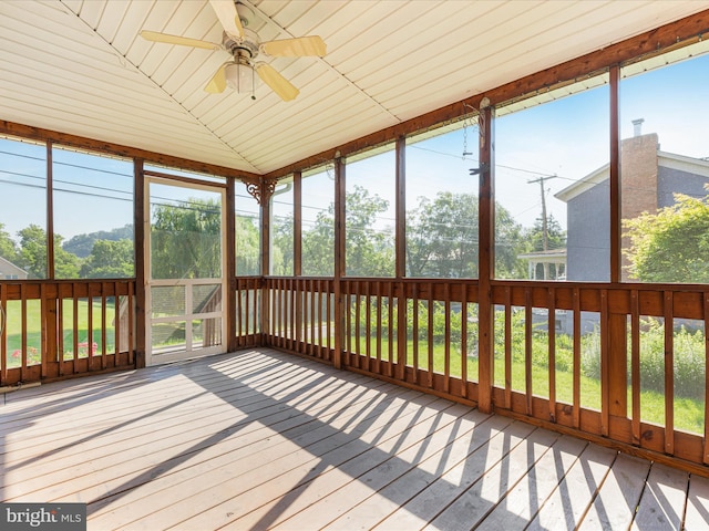 55 W Duck St, Front Royal, VA 22630 - unfurnished sunroom featuring a ceiling fan and lofted ceiling