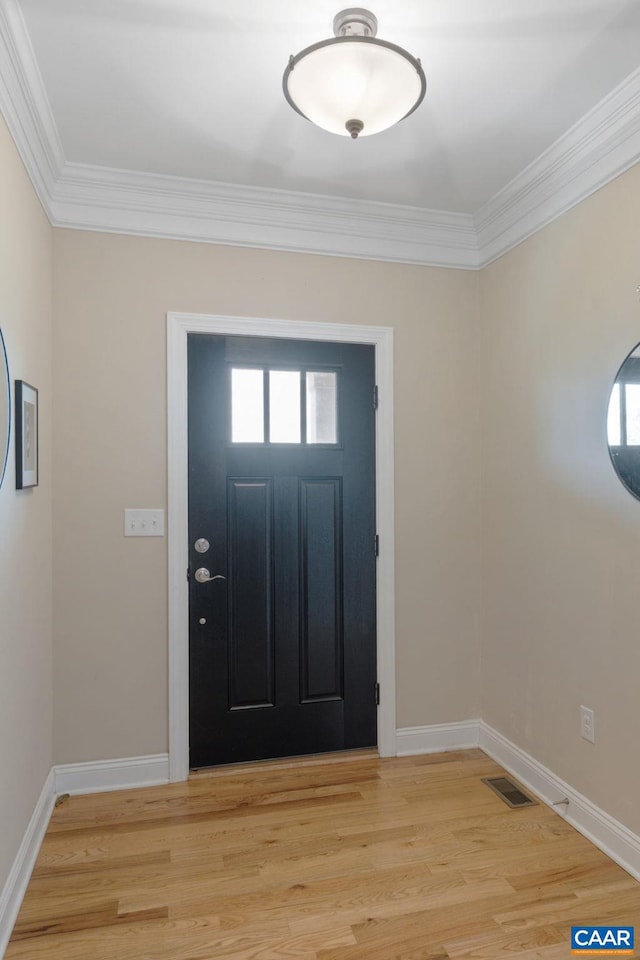 109 Stonecrest Ave, Waynesboro, VA 22980 - foyer entrance featuring crown molding and light wood-style flooring