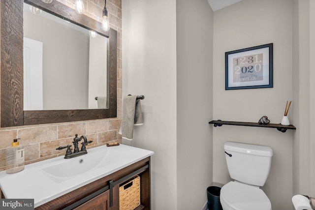 506 Masters Dr, Blackwood, NJ 08012 - bathroom featuring vanity and tasteful backsplash